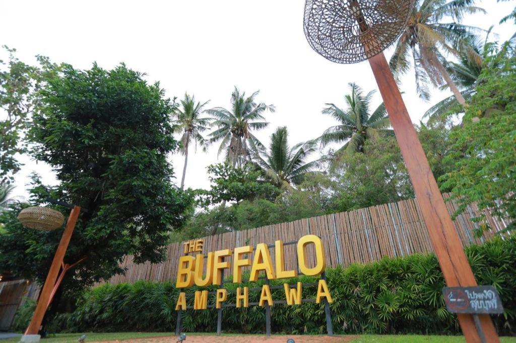 Hotel The Buffalo Amphawa Samut Songkhram Esterno foto